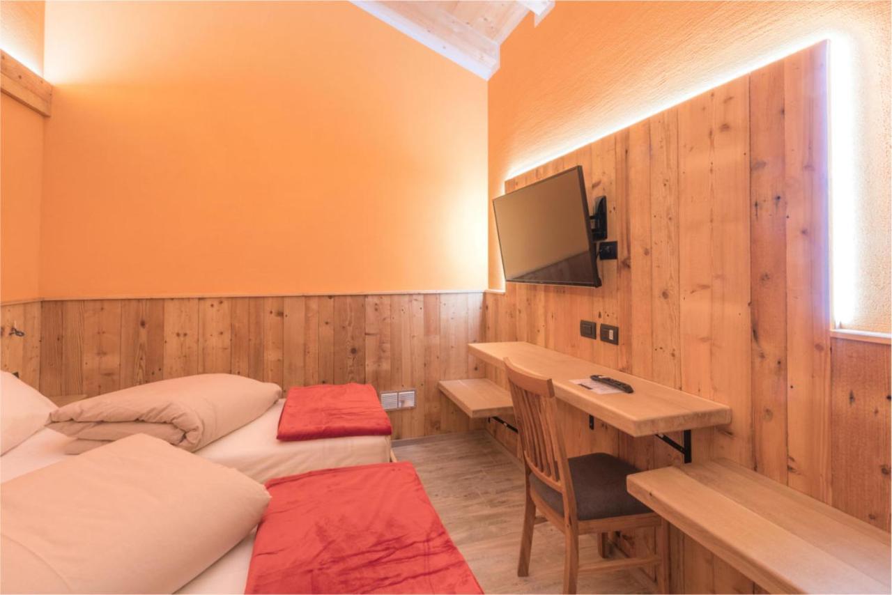 Agriturismo La Poina Livigno Bagian luar foto