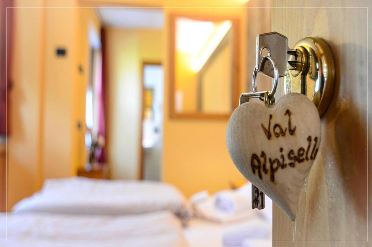 Agriturismo La Poina Livigno Bagian luar foto