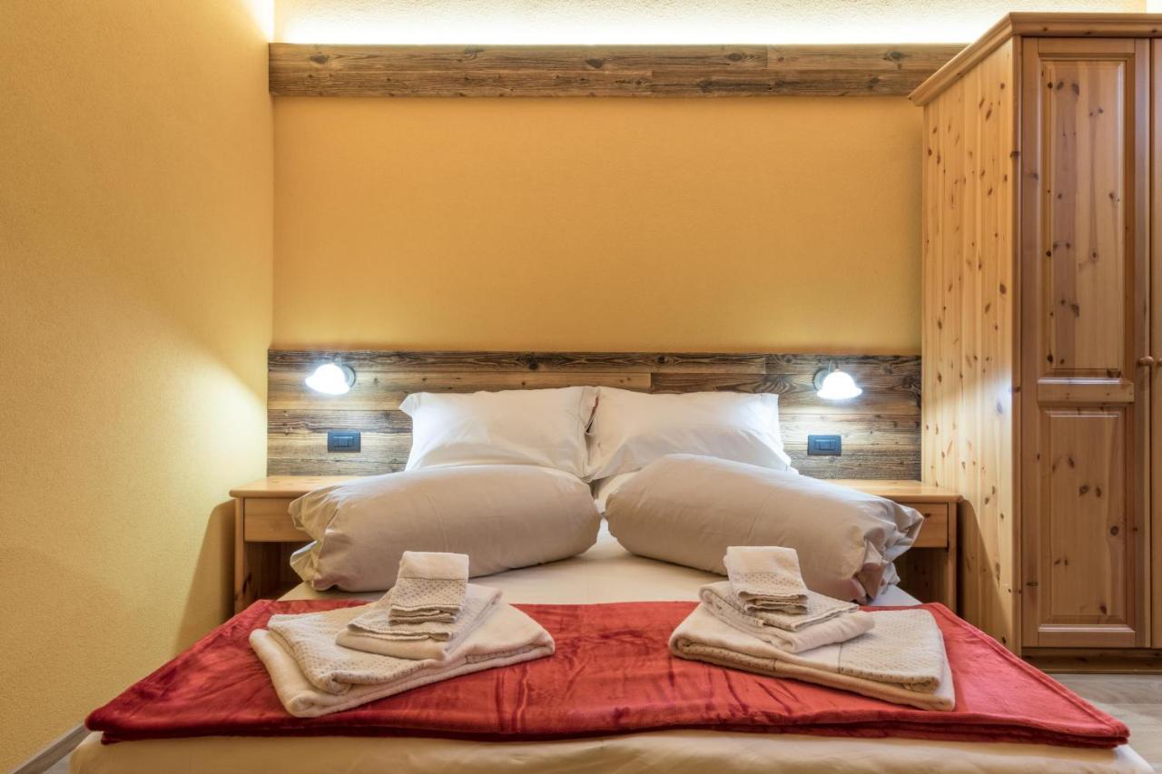 Agriturismo La Poina Livigno Bagian luar foto